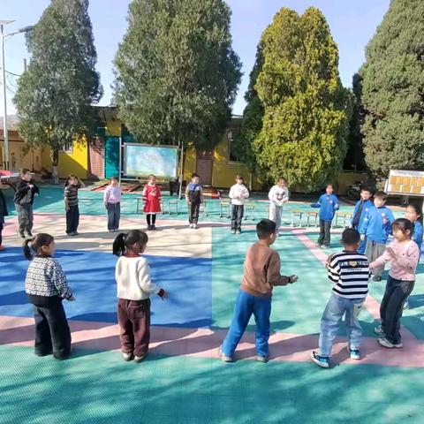 “趣味运动，快乐同行” ‍东万善小学秋季趣味运动会