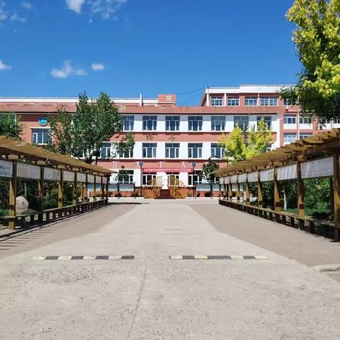 守护校园安全，远离管制刀具— ﻿双山子初级中学违禁品安全大排查