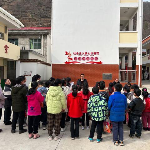 “凝聚巾帼力量，关爱乡村儿童”妇女节主题教育活动 ——瓦房口镇大河小学