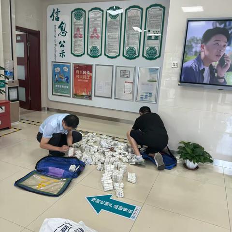 农行霍山县支行积极开展人民币现金业务宣传活动