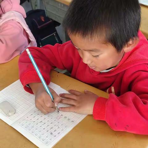 马路乡水口小学书法课后延时服务