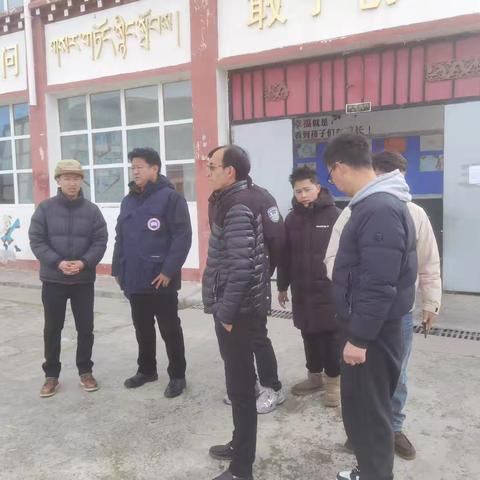 心系教育、温暖视察