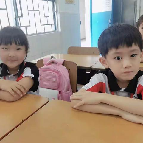 小雯同学步入小学阶段第一个月日常流水记录