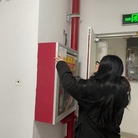 【新时代丈八】双水磨社区开展节后安全检查，筑牢复工安全防线