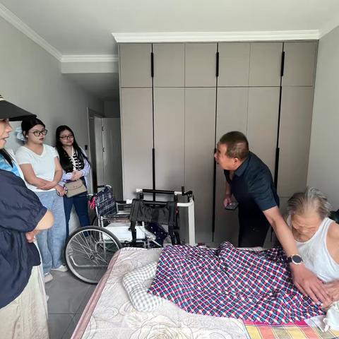 关爱残疾老人 ‍走访慰问暖人心