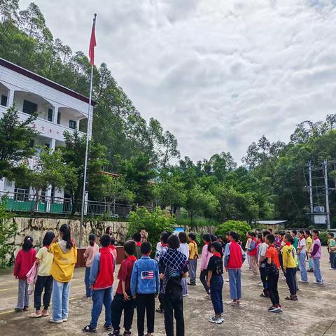 牢记党的教导 争做强国少年——度尾后埔小学新队员入队仪式