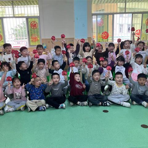 君临幼儿园大一班2月 3月份幼儿成长记录