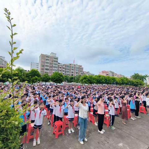 铭记历史   吾辈自强 ——郁南县西江实验学校开展抗日战争胜利纪念日主题活动