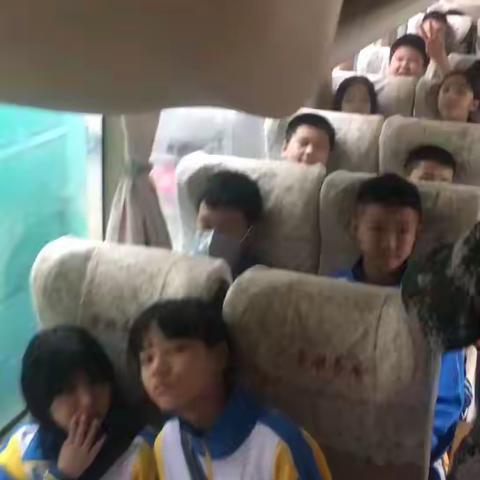 少年强则国强一2301班军训及研学体验记录片段