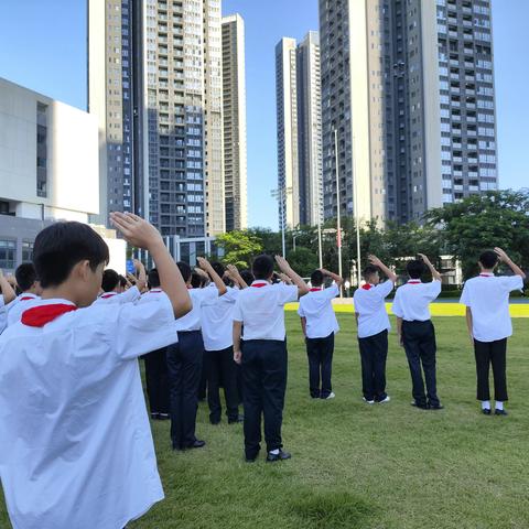 中秋国庆喜相逢，家国情怀意更浓 ——中大附七年级第五周小记