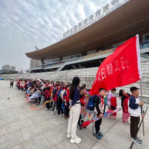 春日“筝”当好 迎风乘梦飞 | 归义镇中心小学三、四年级放风筝比赛