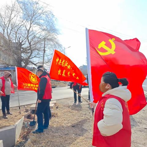 主题党日办实事，水渠清淤惠民生