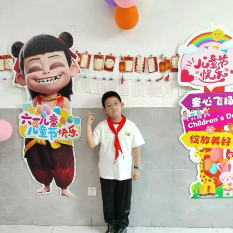 东湖小学阳光乒乓少年———一年1班王铭乐