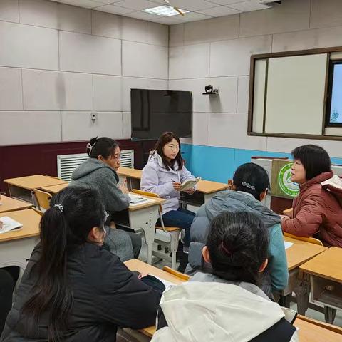 共研新教材 赋能促成长——北皂学校初中语文组开展参加新教材培训研讨活动
