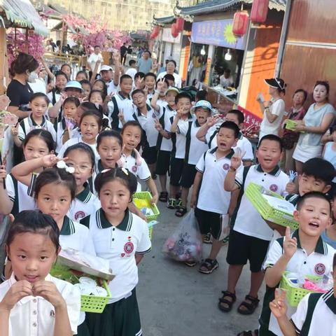 二年八班汉唐街义卖活动纪实