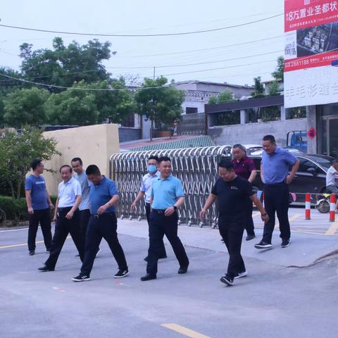 迎接安全检查 守稳安全防线———斑鸠店镇中心小学迎接县教体局安全大检查