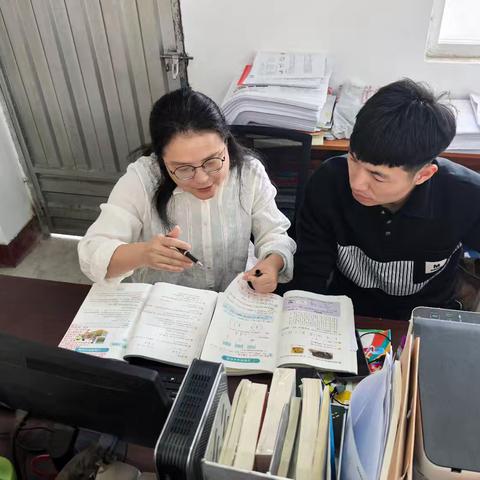 笏石丙仑小学优秀教师风采展示——吴海燕