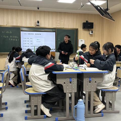 凝心聚力，展示精彩—记温典才初中物理名师工作室2024《温度》第三次磨课。