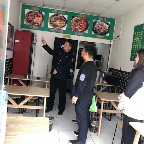 市监工作再加力一马新卫副局长督导“三小”食品安全工作