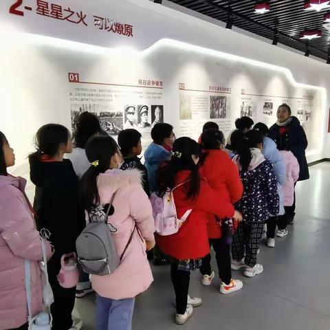 卧龙社区开展“龙”行千里扬文化——少先队实践基地研学活动