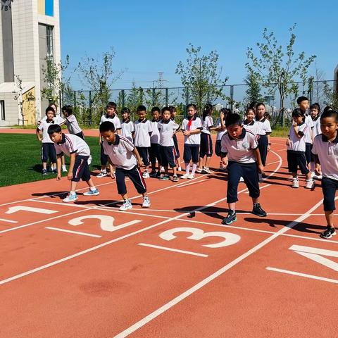 运动点燃激情 校园别样风采———2023年依云小学体育达标测试