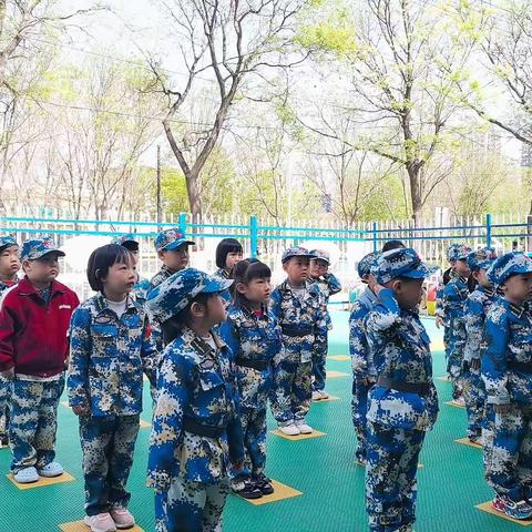 新星幼儿园中二班♥️军警课