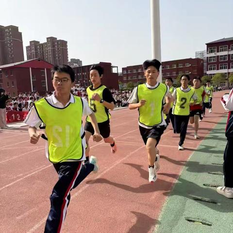 “青春无畏，逐梦田径赛场” 濮阳油田实验学校春季田径运动会