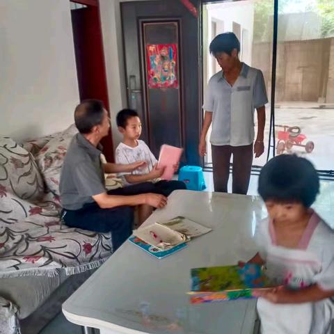 湖堰小学家访活动：用脚步丈量教育的温度