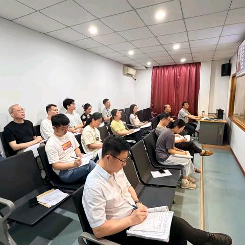 深耕课堂研实效，共学共研促成长——练市一中科学优质课复赛