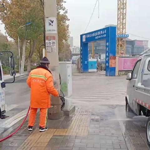 【官扎营】“路见本色” 官扎营街道环卫所强化道路保洁力度