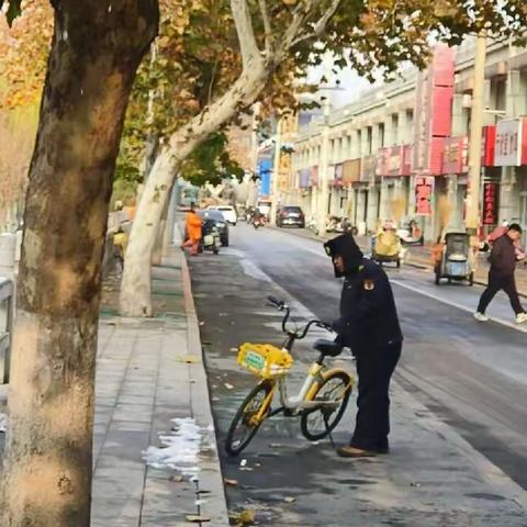 【官扎营】官扎营街道城管委规范管理辖区道路交通秩序