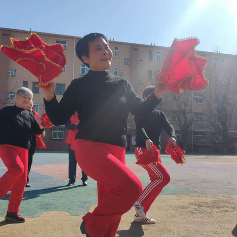 庞村街道化肥厂社区“双争”文艺活动——三月八日国际妇女节  暖红迎春“欢乐城乡”文化惠民活动