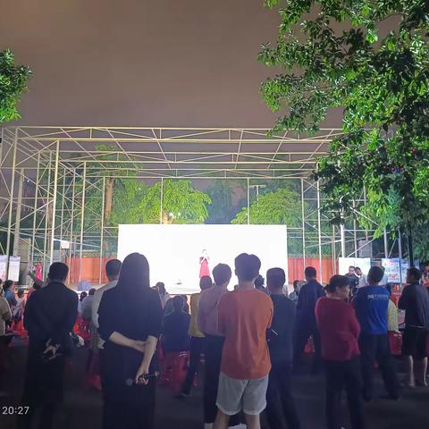 海口市美兰区法律援助中心开展“强国复兴有我”法治宣传之进社区宣传活动