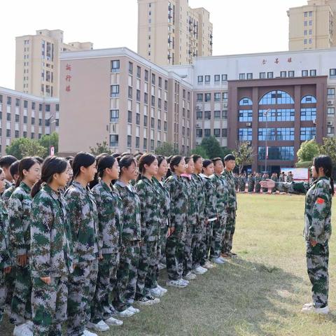 枣庄市第二十八中学七年级举行“庆国庆”会操比赛暨10月份作业检测表彰总结会