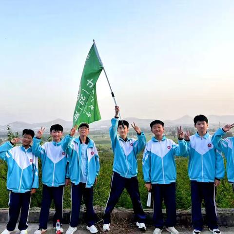 青春“榴”火 耕读传新——枣庄市第二十八中学七年级开展万亩榴园远足研学活动