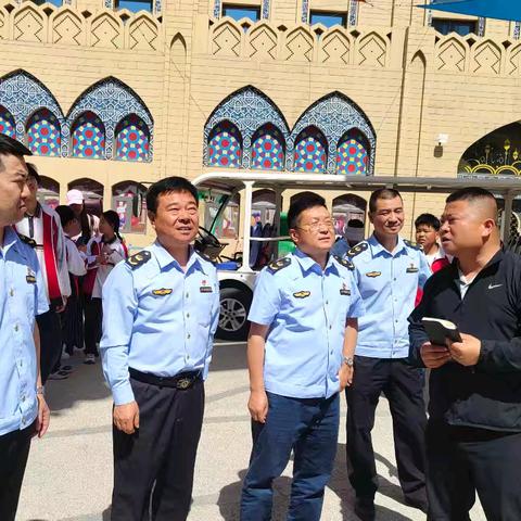 西咸新区市场监督管理局党委委员、总工程师史耀锋一行对沣西辖区重点场所特种设备安全进行节前督导检查