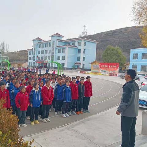 【共筑安全防线   防震减灾从我做起】陇西县通安中学学生宿舍楼地震消防安全演练活动