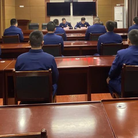 千阳大队召开低温雨雪冰冻天气作战训练安全教育暨作战训练安全形势分析会