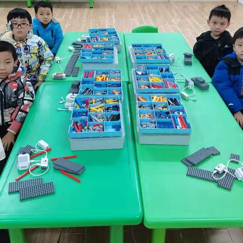 水晶幼儿园机器人2级课程成果展示