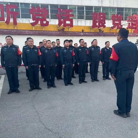 押运形象作风建设年专题报道——强队列训练  展押运风采