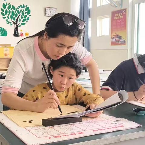 书法字“三”：一横一竖间的文化传承