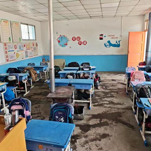 临“震”不乱，安全“童”行——福和希望小学防震演练