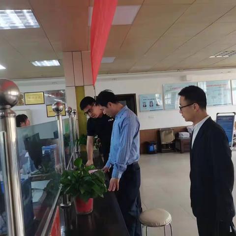 区人社局主要领导调研城乡社保中心近期工作开展情况