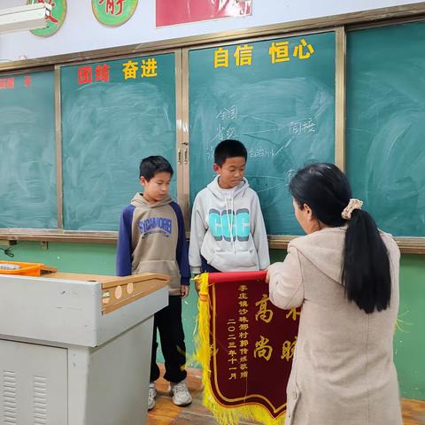 拾金不昧好少年——李辰硕、苏龙浩