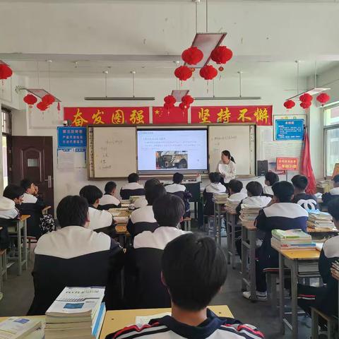 研讨交流思无穷，共学共进皆成锦----专业课教研组公开课活动精要
