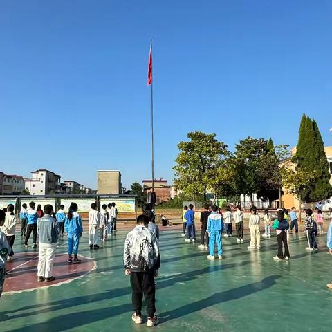 不忘初心、牢记使命 红岭小学举办爱国主义影片进校园活动