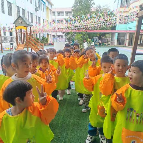 颜料🌈与春天🍂的碰撞——七坊镇中心幼儿园大二班树叶🍃拓印画活动