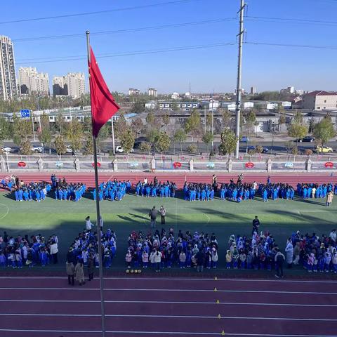 【阳光体育】泊头市长安路小学低年级足球游戏