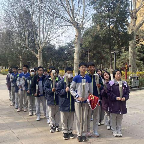 缅怀革命先烈 传承红色基因——开滦十中八十班冀东烈士陵园扫墓社会实践活动