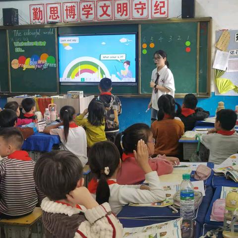 “同课”展风采，“异构”凝新思——记河北中心小学英语教研活动